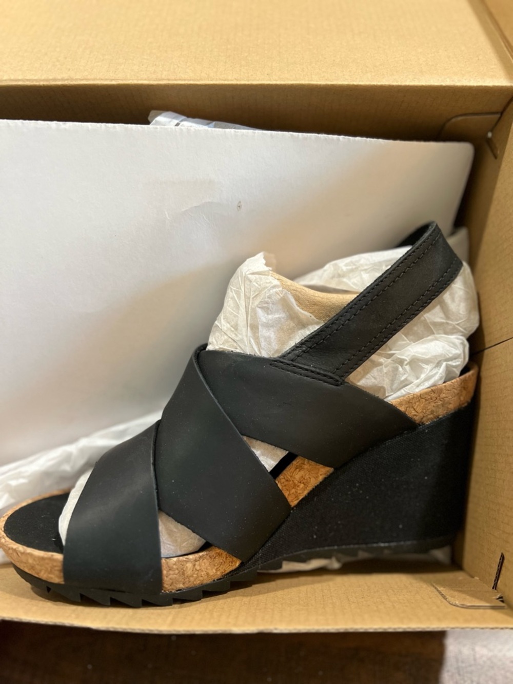 New In Box- Clarks Flex Sand Black Crisscross Cork-Trim Wedge Sandal
